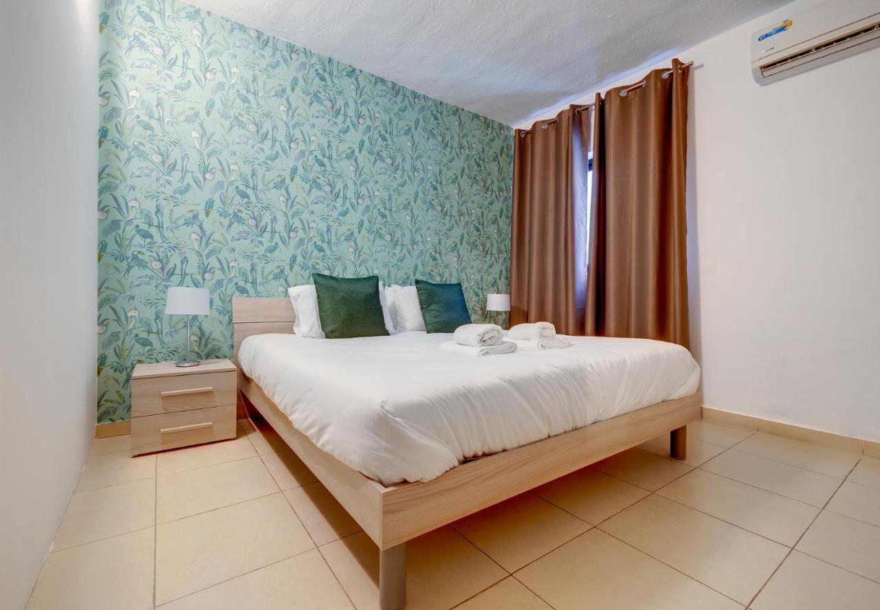 Sliema Tigne Suites Zewnętrze zdjęcie